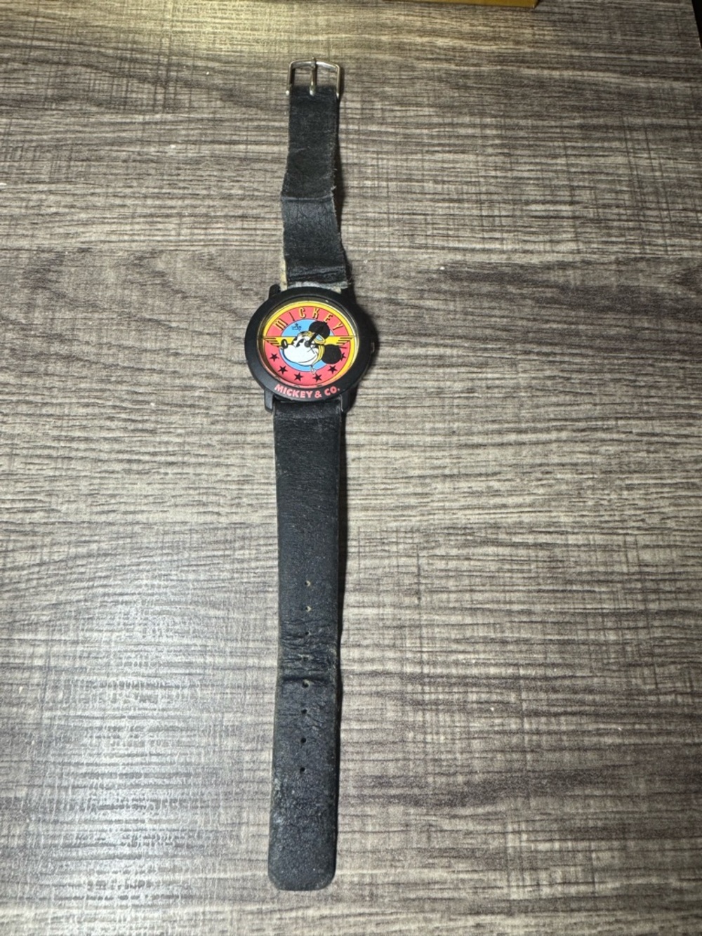Vintage Disney Mickey & Co Pilot Aviator Watch Lotus Quartz Japan Works READ - Picture 2 of 7